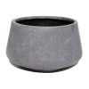 dis-ve-ic-mekan-buyuk-beton-saksi